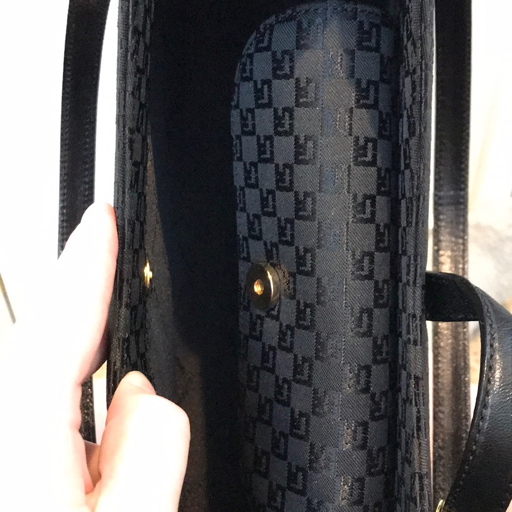 NWOT ST JOHN Black Logo Handbag - Picture 6 of 7